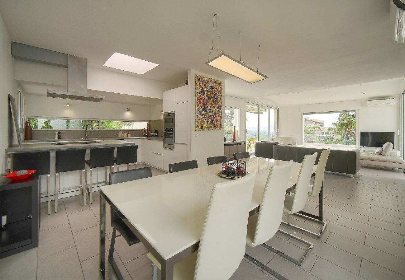 Maison à Le Cannet - FRGK Villa Hameau des Collines Pool, Tranquil