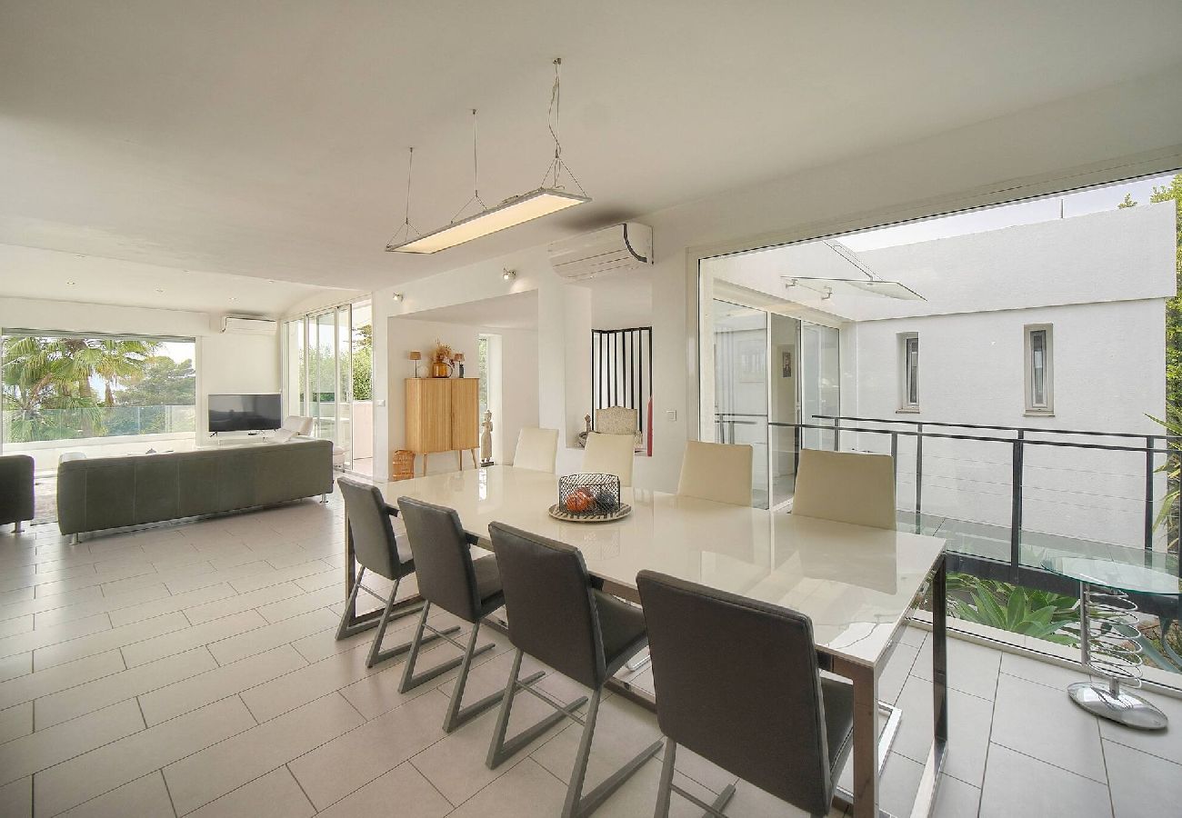 Maison à Le Cannet - FRGK Villa Hameau des Collines Pool, Tranquil