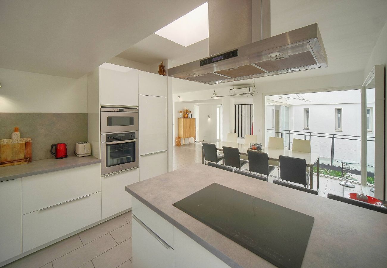 Maison à Le Cannet - FRGK Villa Hameau des Collines Pool, Tranquil