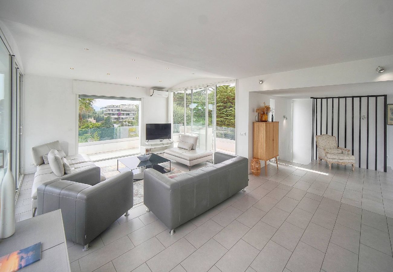 Maison à Le Cannet - FRGK Villa Hameau des Collines Pool, Tranquil