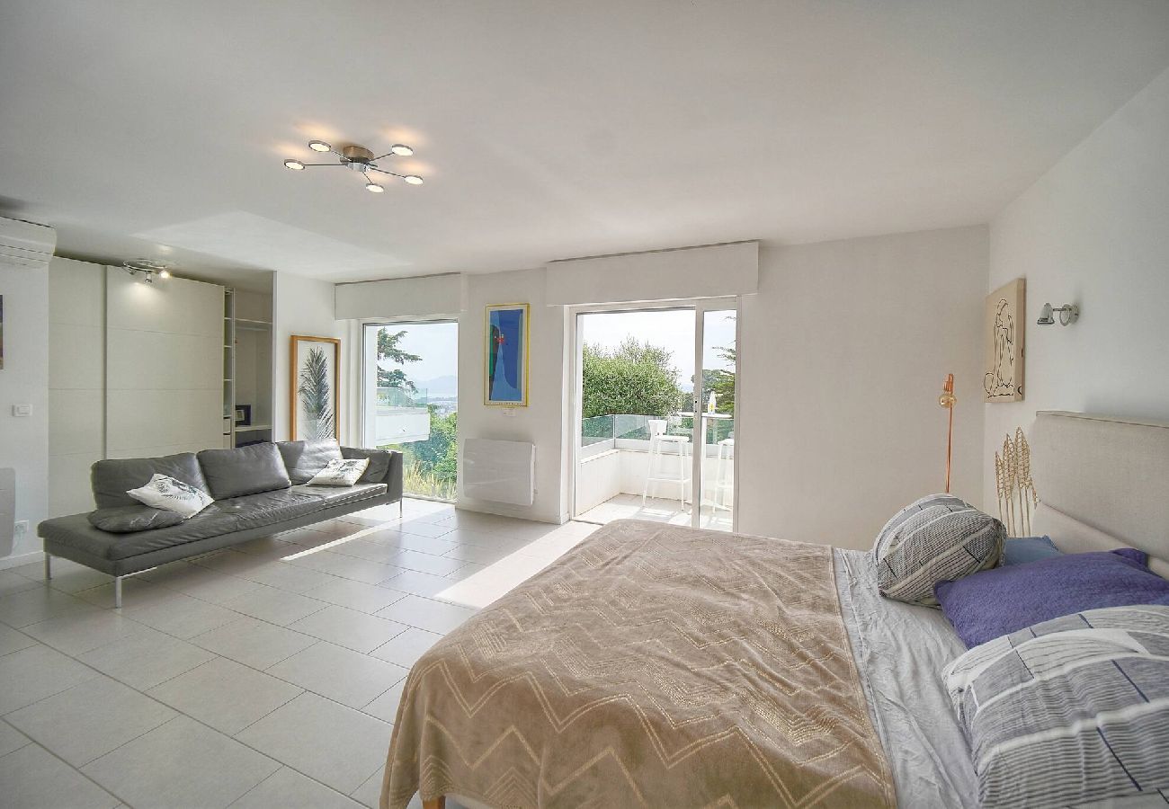 Maison à Le Cannet - FRGK Villa Hameau des Collines Pool, Tranquil