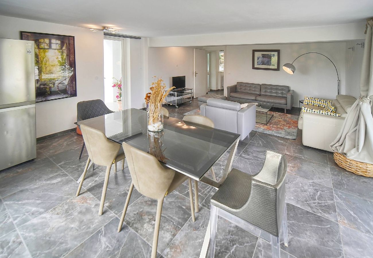 Maison à Le Cannet - FRGK Villa Hameau des Collines Pool, Tranquil