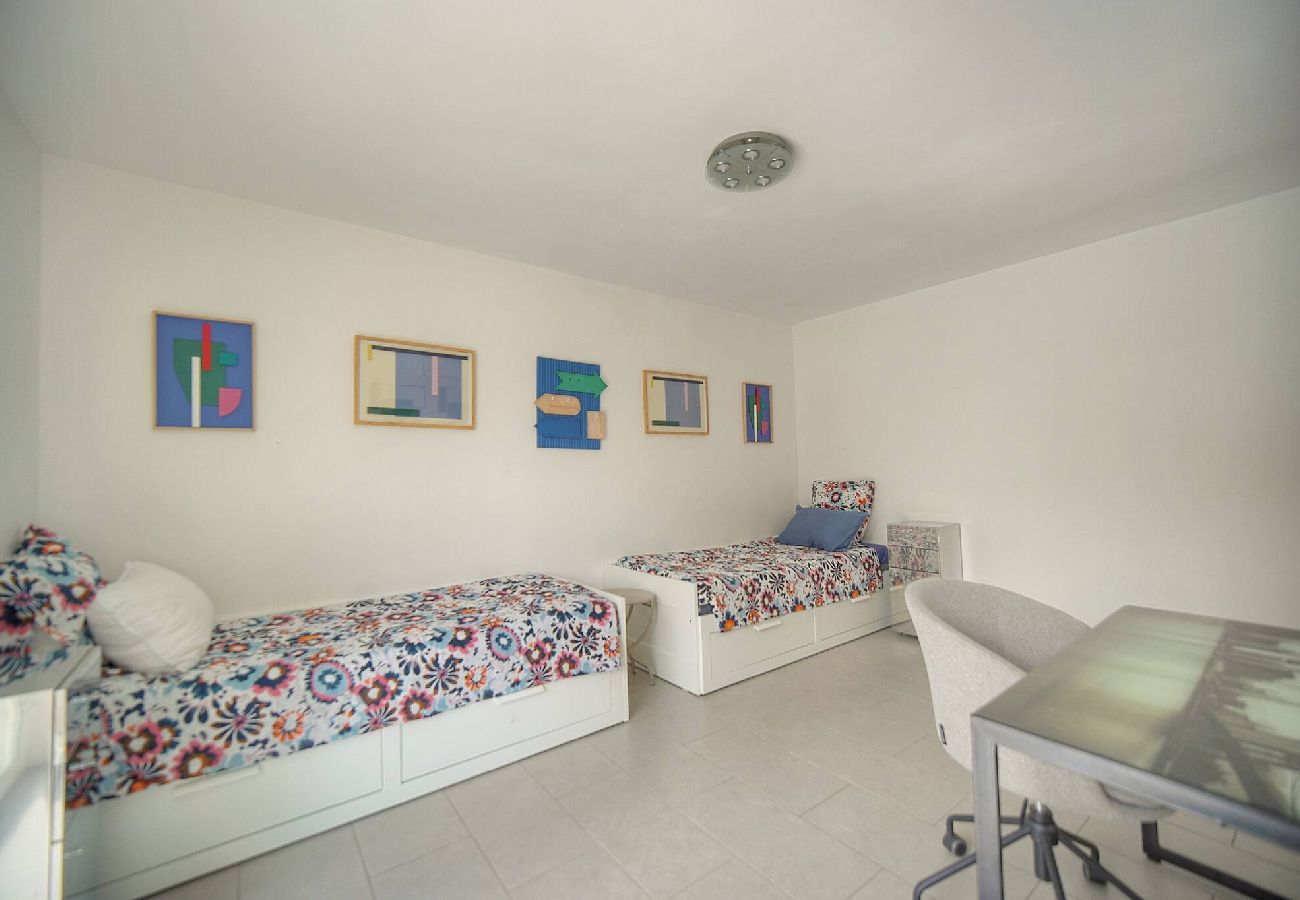 Maison à Le Cannet - FRGK Villa Hameau des Collines Pool, Tranquil