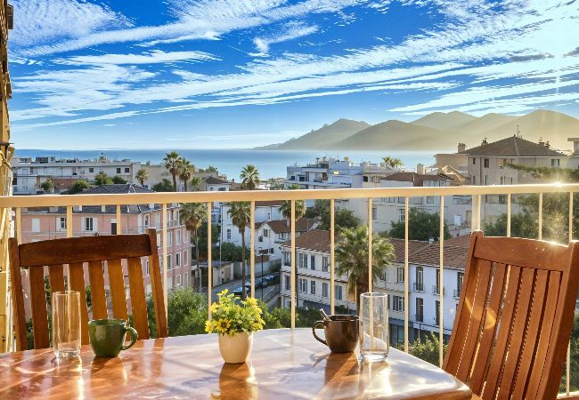 Appartement à Cannes - FRGK Fauvettes Apartment Terrace, Parking, AC & Ul