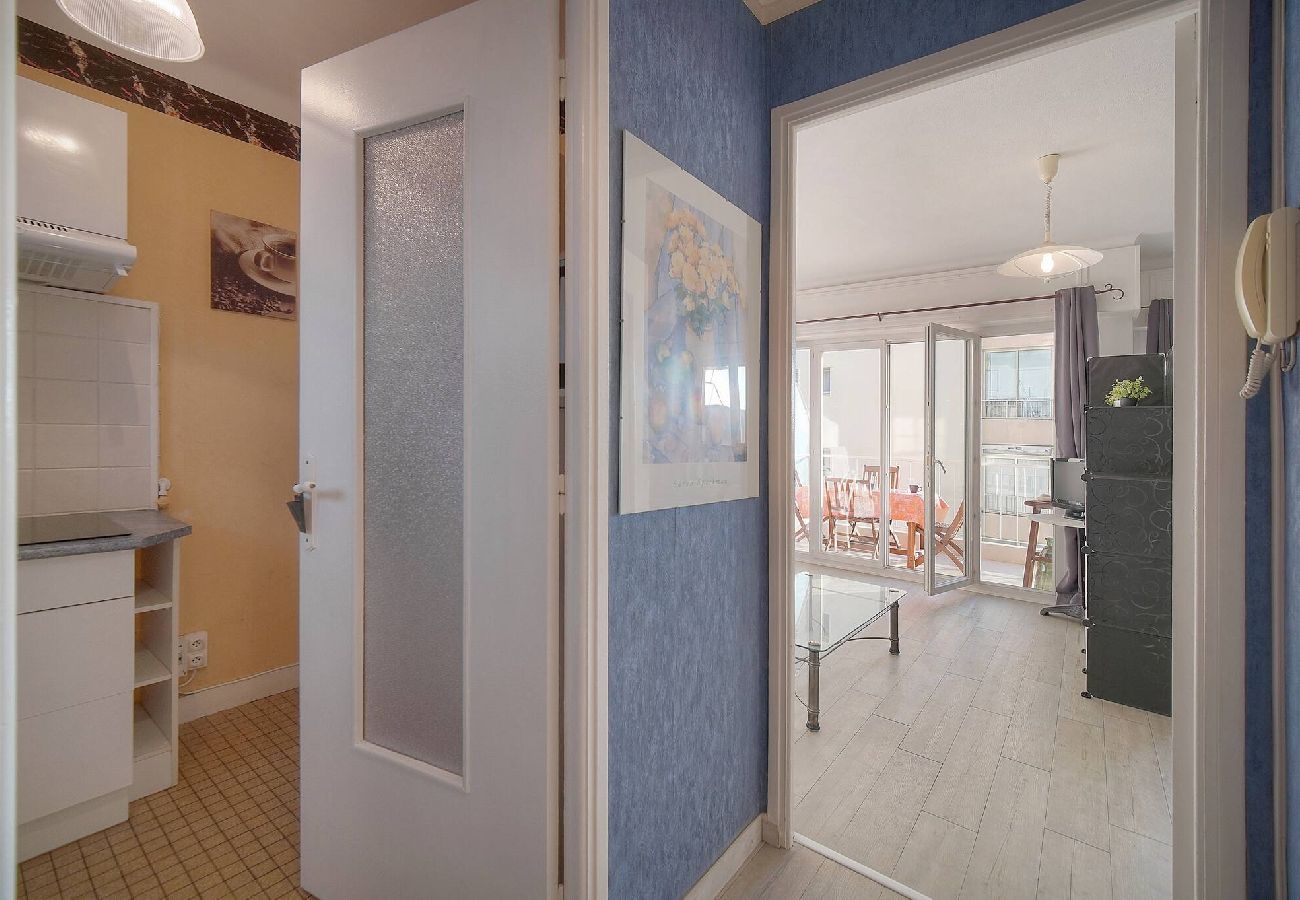 Appartement à Cannes - FRGK Fauvettes Apartment Terrace, Parking, AC & Ul