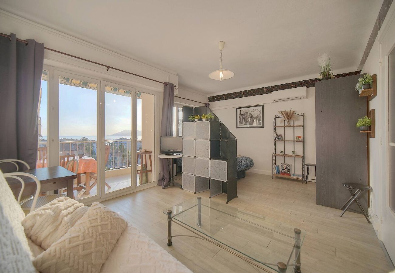 Appartement à Cannes - FRGK Fauvettes Apartment Terrace, Parking, AC & Ul