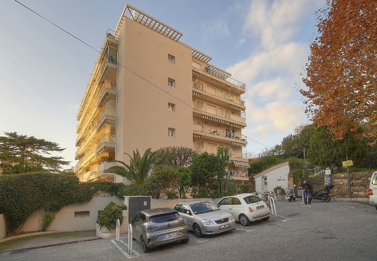 Appartement à Cannes - FRGK Fauvettes Apartment Terrace, Parking, AC & Ul