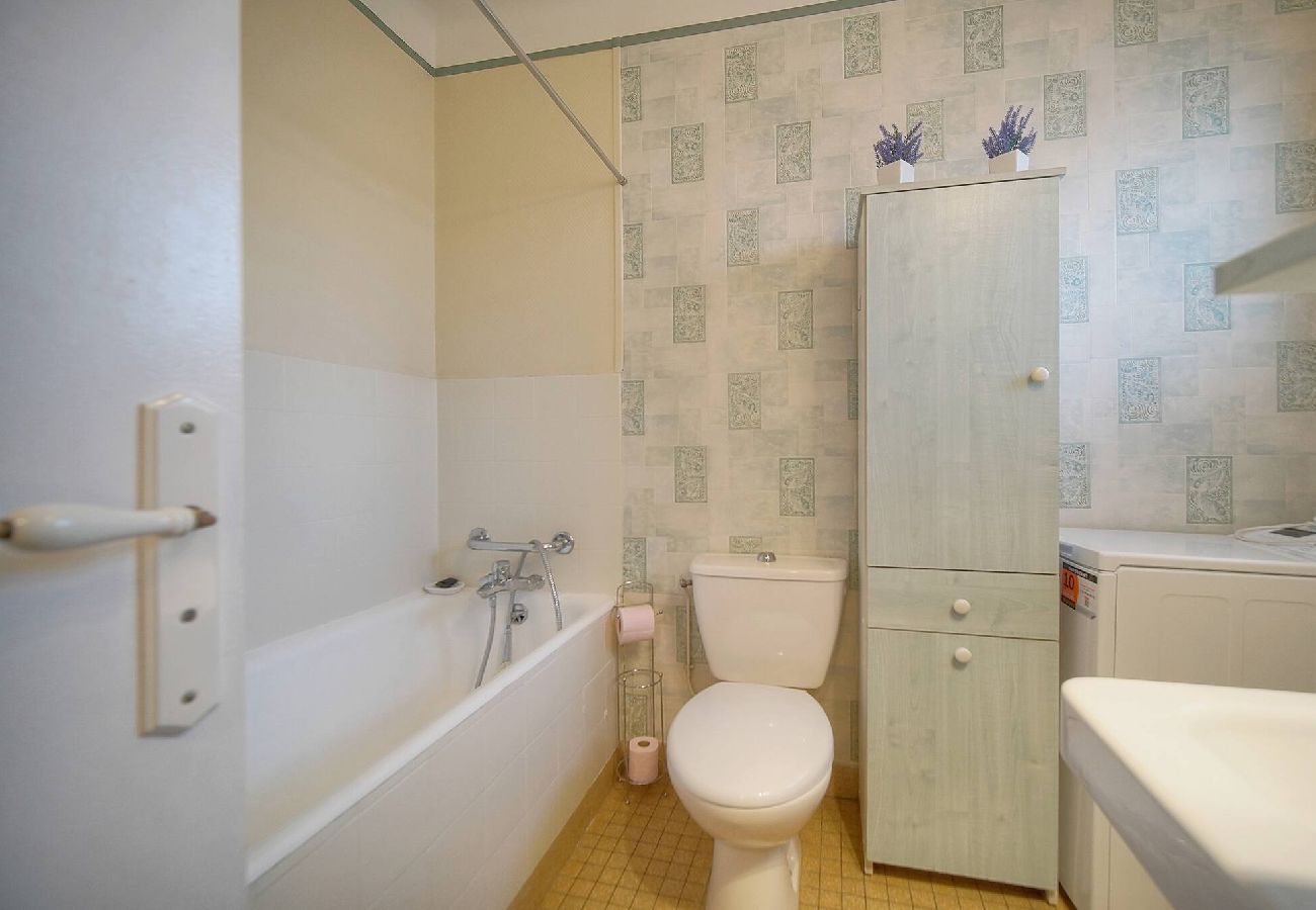 Appartement à Cannes - FRGK Fauvettes Apartment Terrace, Parking, AC & Ul