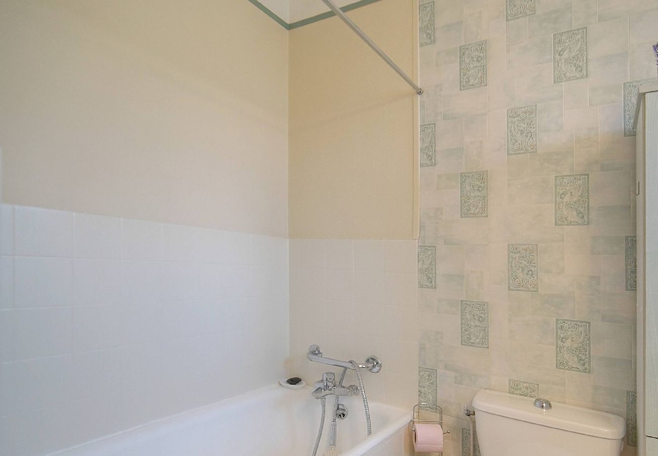 Appartement à Cannes - FRGK Fauvettes Apartment Terrace, Parking, AC & Ul