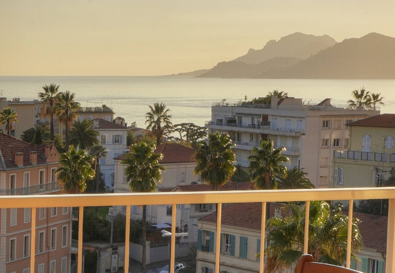 Appartement à Cannes - FRGK Fauvettes Apartment Terrace, Parking, AC & Ul