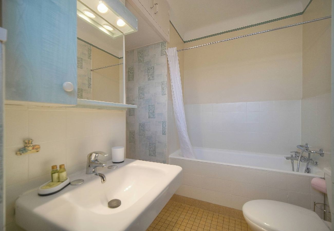 Appartement à Cannes - FRGK Fauvettes Apartment Terrace, Parking, AC & Ul