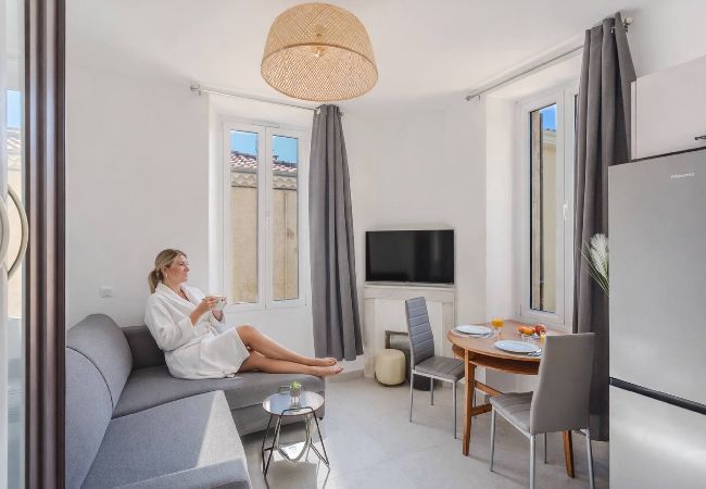 Appartement à Cannes - FRGK Suquet Olivier Historic 1BR with Charm UltraF