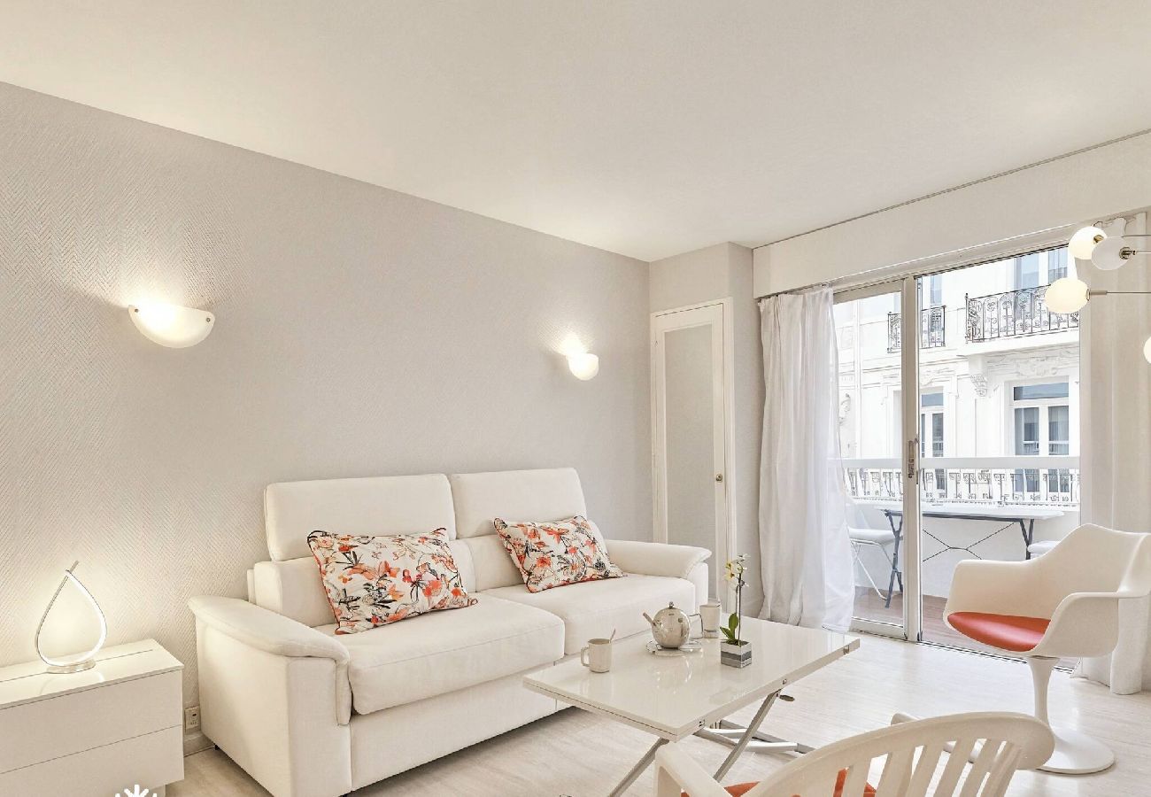 Studio à Cannes - FRGK Victoria 3 Central Cannes 1BR Terrace, AC & U