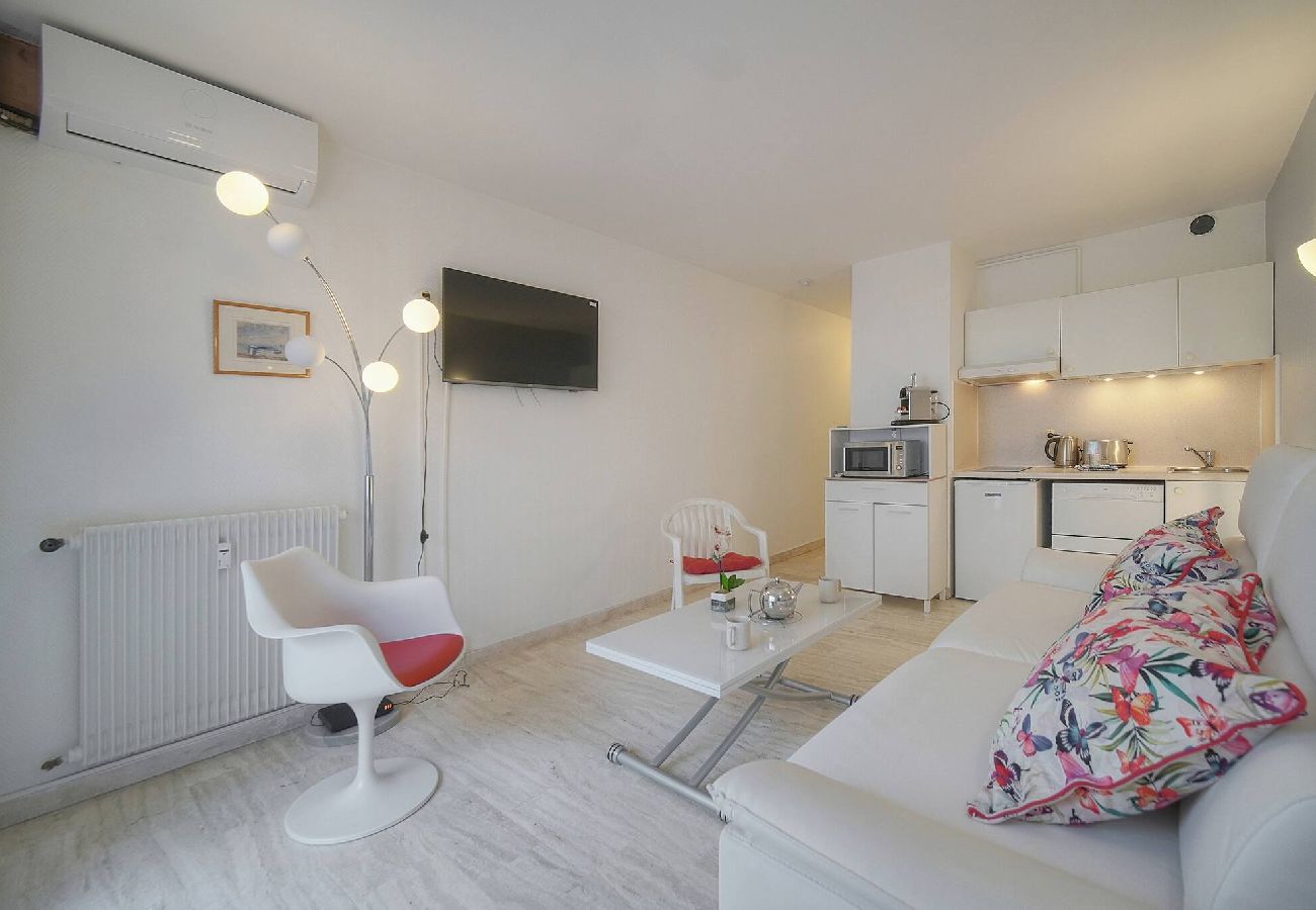 Studio à Cannes - FRGK Victoria 3 Central Cannes 1BR Terrace, AC & U