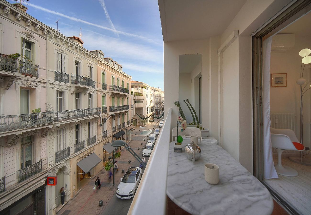 Studio à Cannes - FRGK Victoria 3 Central Cannes 1BR Terrace, AC & U