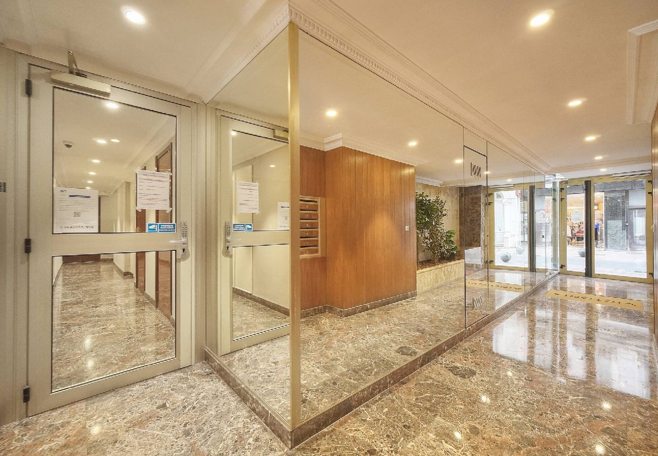 Studio à Cannes - FRGK Victoria 3 Central Cannes 1BR Terrace, AC & U