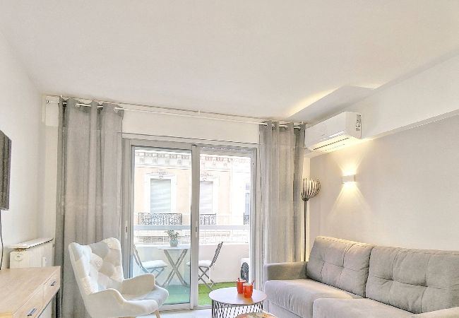 Studio à Cannes - FRGK Victoria 4 Central Cannes 1BR Terrace, AC &