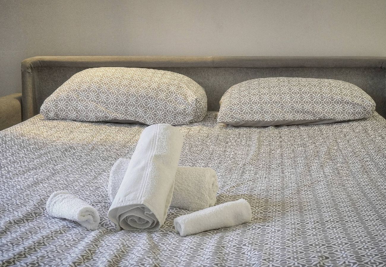 Studio à Cannes - FRGK Victoria 4 Central Cannes 1BR Terrace, AC &