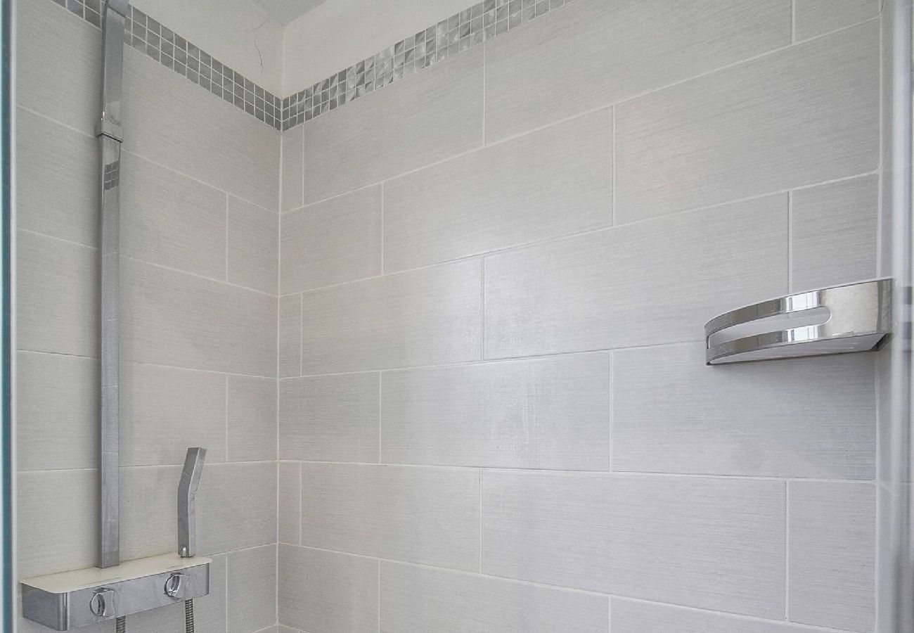 Appartement à Cannes - FRGK Isola Bella Appartement Confortable