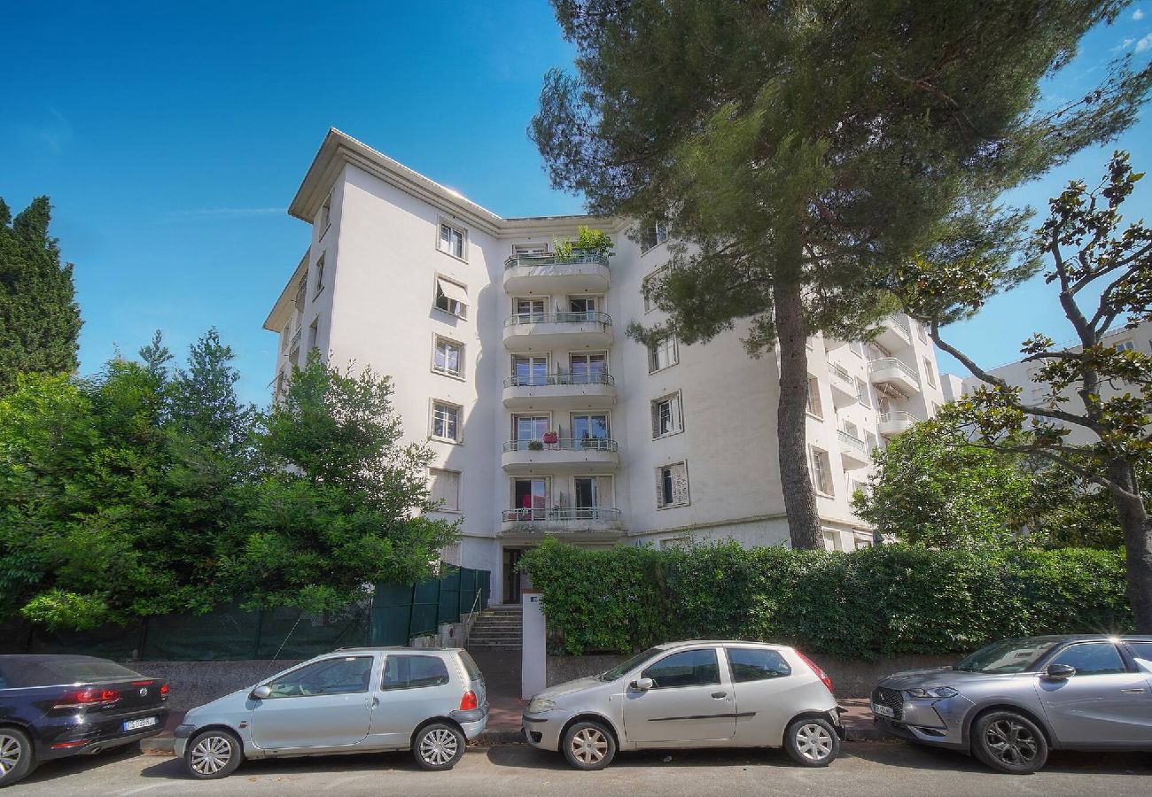 Appartement à Cannes - FRGK Isola Bella Appartement Confortable