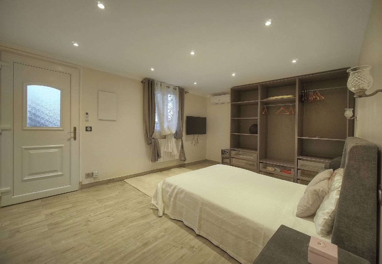 Villa à Le Cannet - FRGK Villa Contemporaine StudioIndépendant Piscine