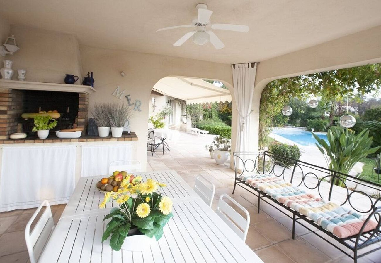 Villa à Antibes - FRGK « Villa Claude – Juans les Pins »