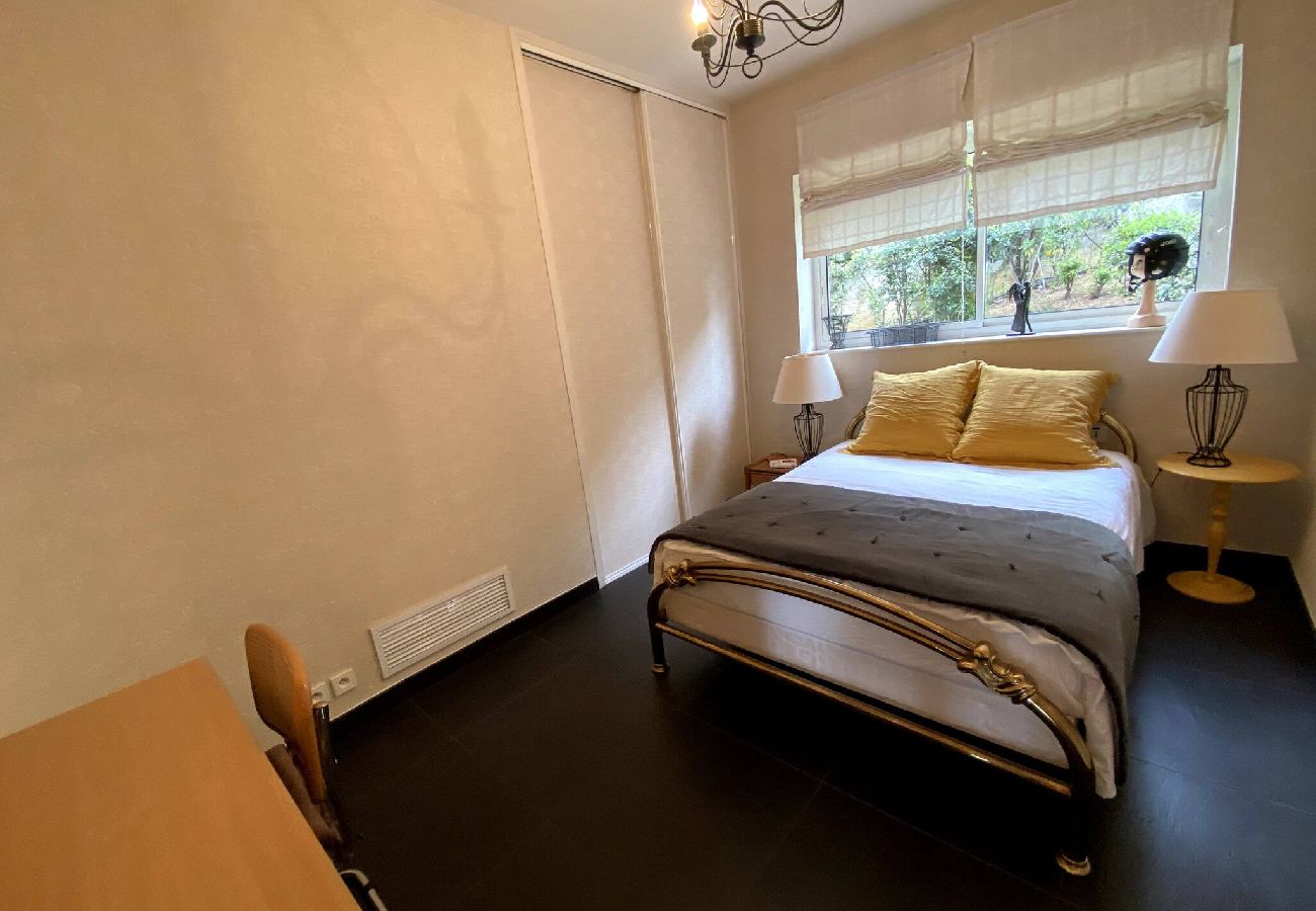 Villa à Antibes - FRGK « Villa Claude – Juans les Pins »