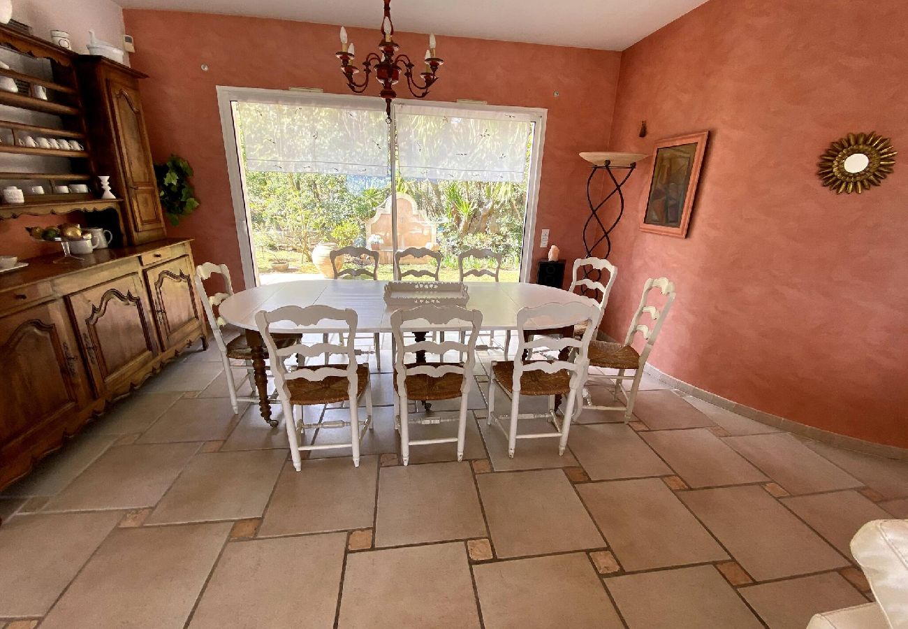 Villa à Antibes - FRGK « Villa Claude – Juans les Pins »