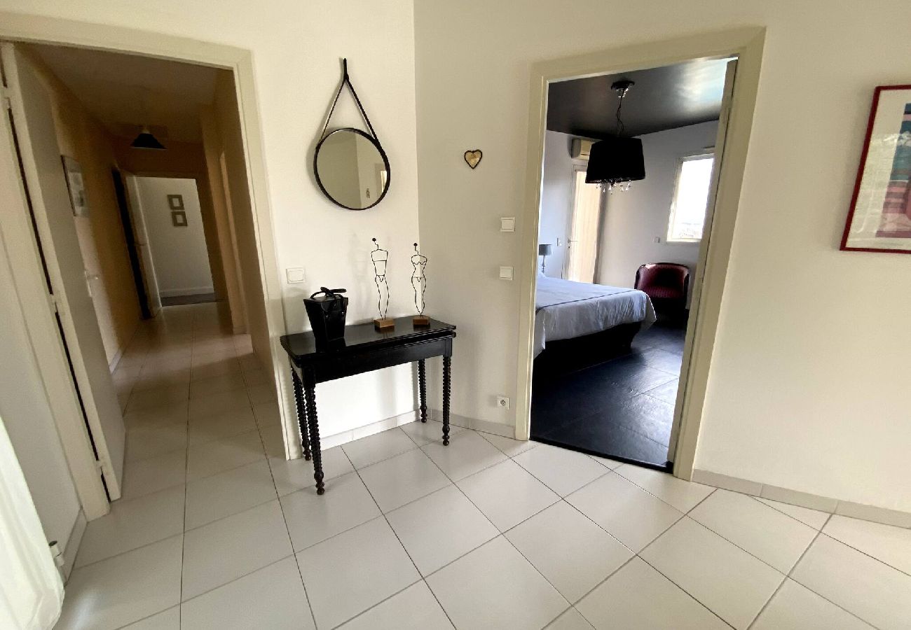 Villa à Antibes - FRGK « Villa Claude – Juans les Pins »