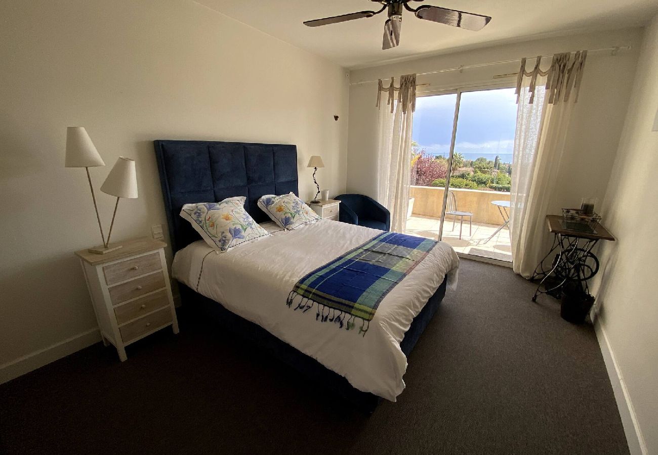 Villa à Antibes - FRGK « Villa Claude – Juans les Pins »