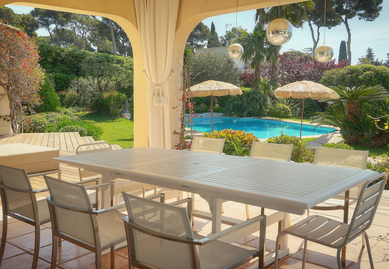 Villa à Antibes - FRGK « Villa Claude – Juans les Pins »