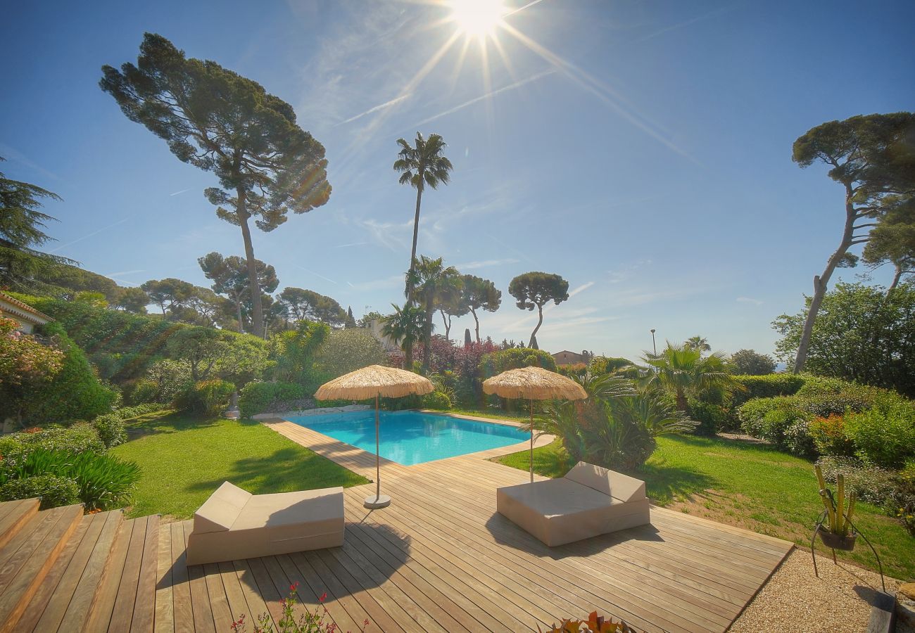 Villa à Antibes - FRGK « Villa Claude – Juans les Pins »