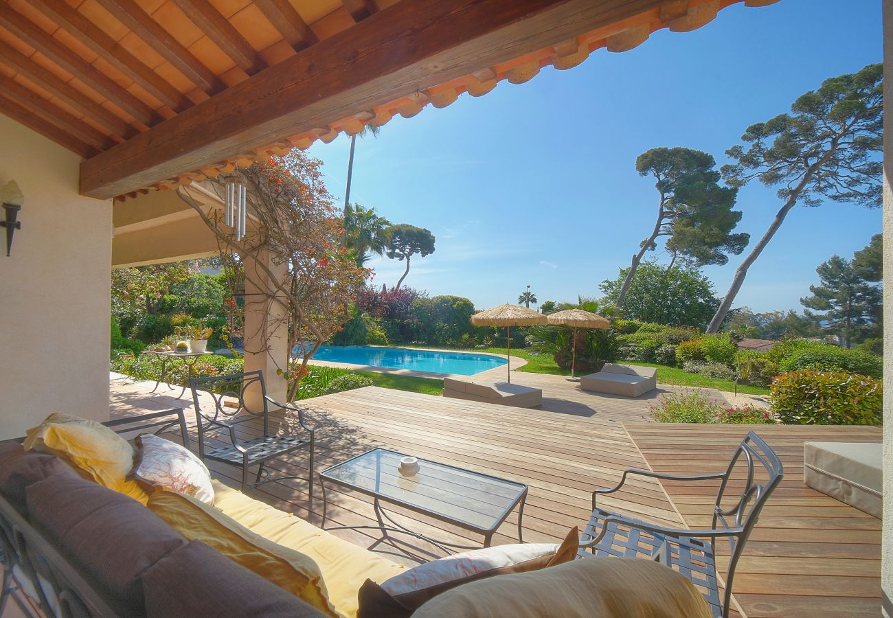 Villa à Antibes - FRGK « Villa Claude – Juans les Pins »