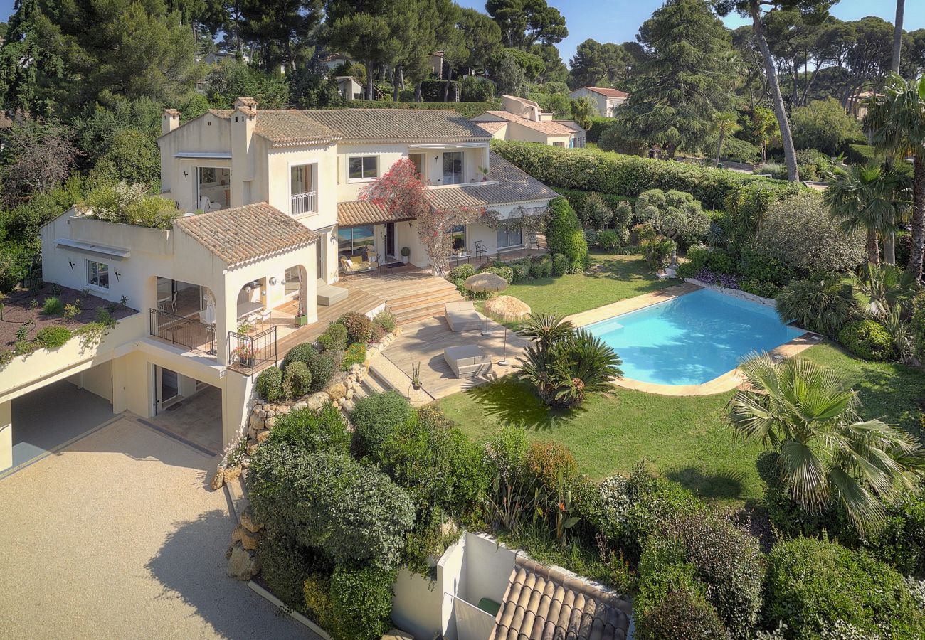 Villa à Antibes - FRGK « Villa Claude – Juans les Pins »