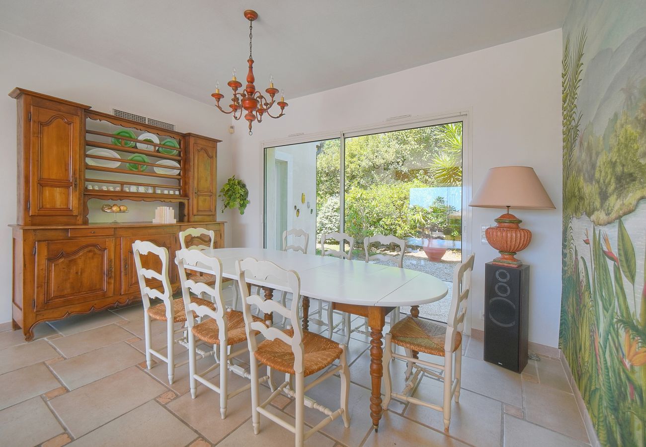 Villa à Antibes - FRGK « Villa Claude – Juans les Pins »