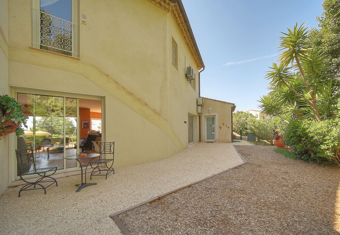 Villa à Antibes - FRGK « Villa Claude – Juans les Pins »