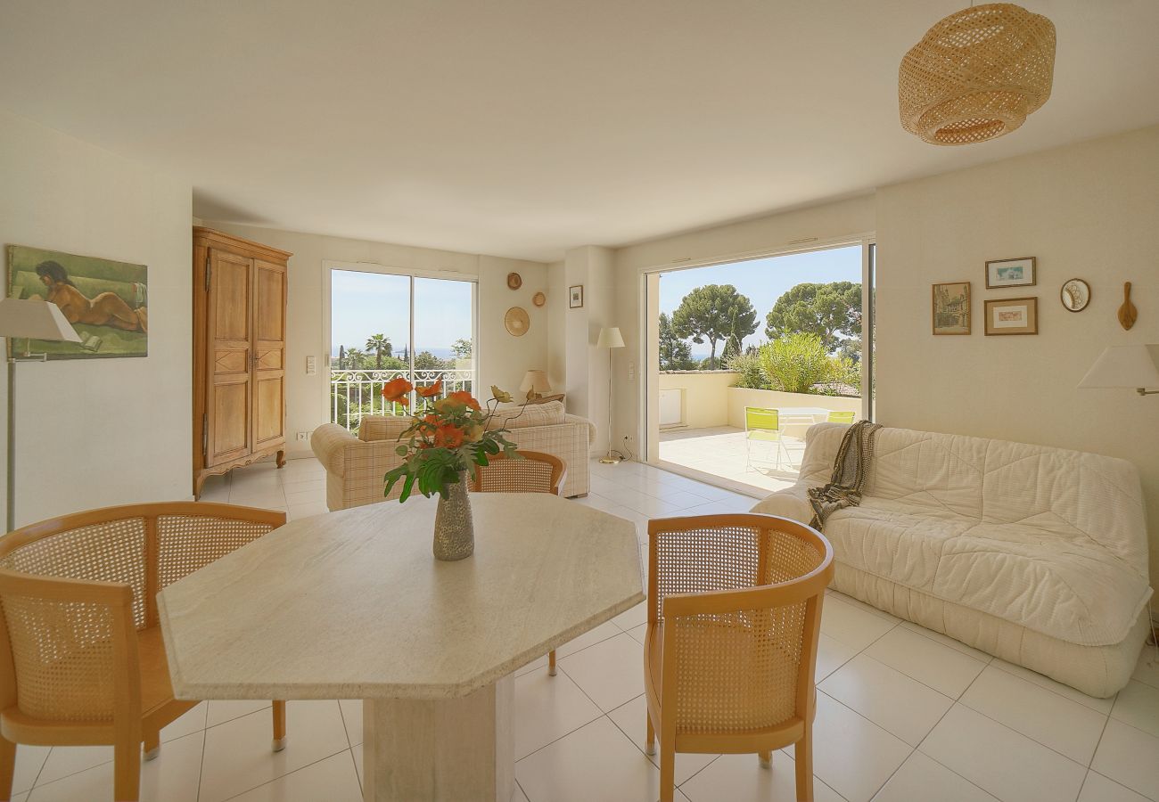 Villa à Antibes - FRGK « Villa Claude – Juans les Pins »