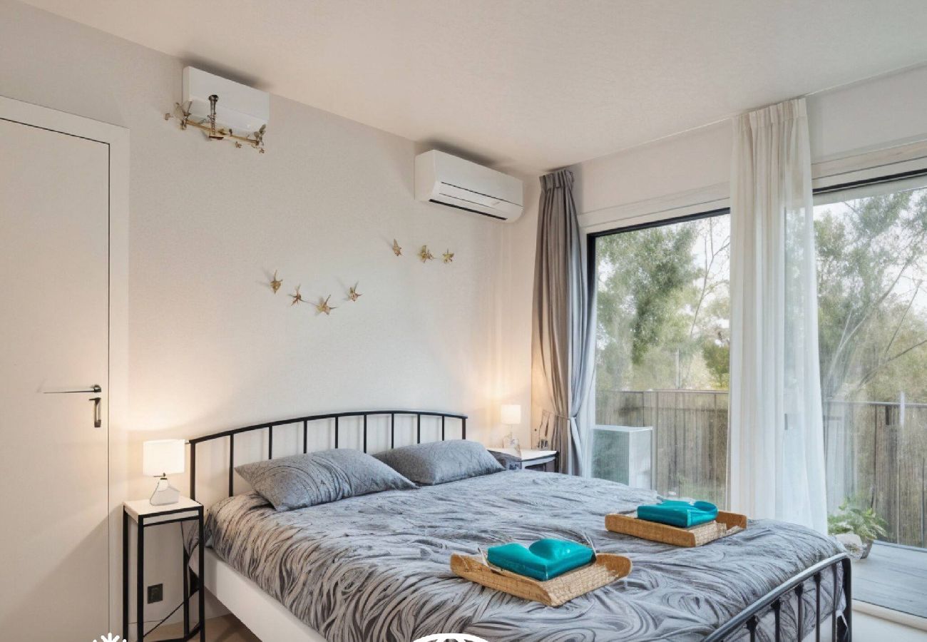 Appartement à Antibes - FRGK Tamaris Apartment Antibes Terrace, AC & Ultra