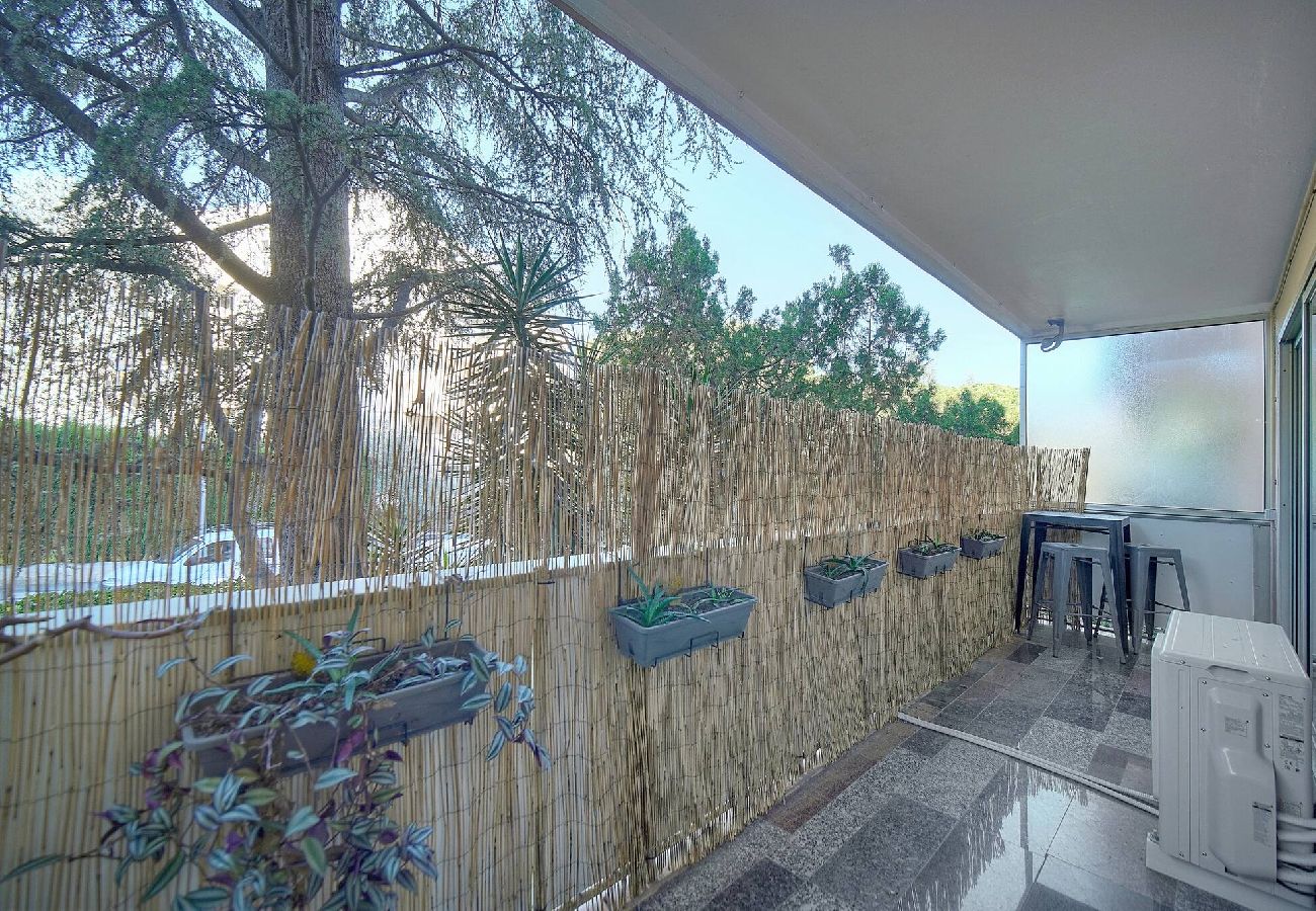 Appartement à Antibes - FRGK Tamaris Apartment Antibes Terrace, AC & Ultra