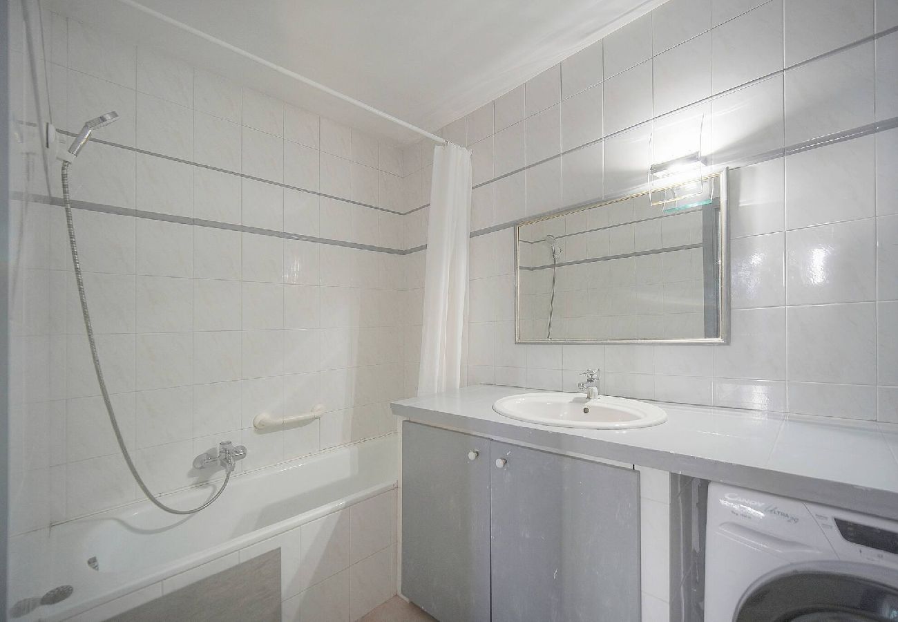 Appartement à Antibes - FRGK Tamaris Apartment Antibes Terrace, AC & Ultra