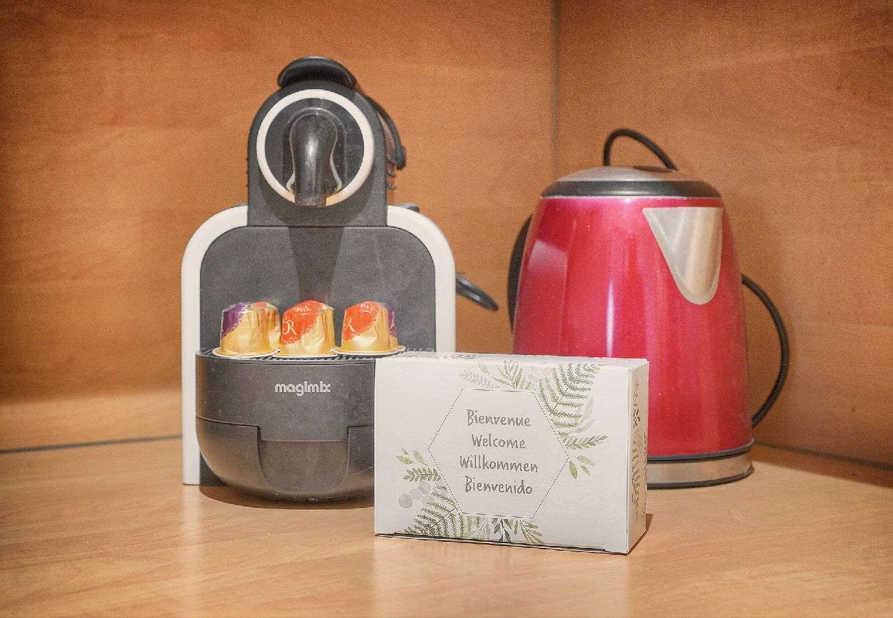 Appartement à Antibes - FRGK Tamaris Apartment Antibes Terrace, AC & Ultra