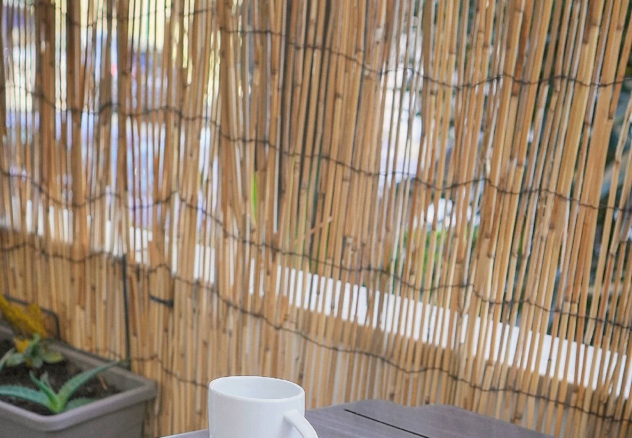 Appartement à Antibes - FRGK Tamaris Apartment Antibes Terrace, AC & Ultra