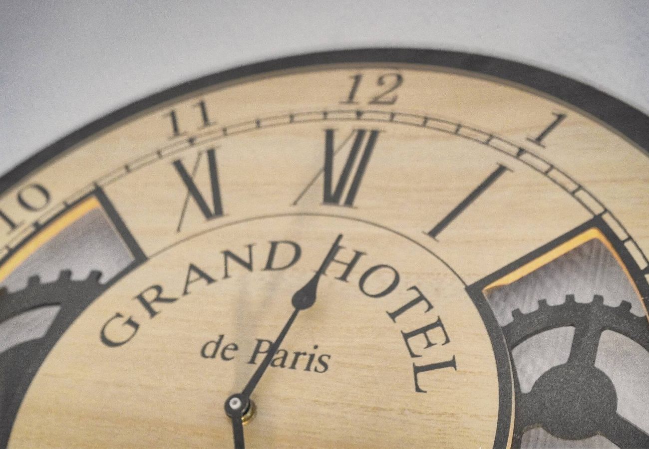 Appartement à Antibes - FRGK Tamaris Apartment Antibes Terrace, AC & Ultra