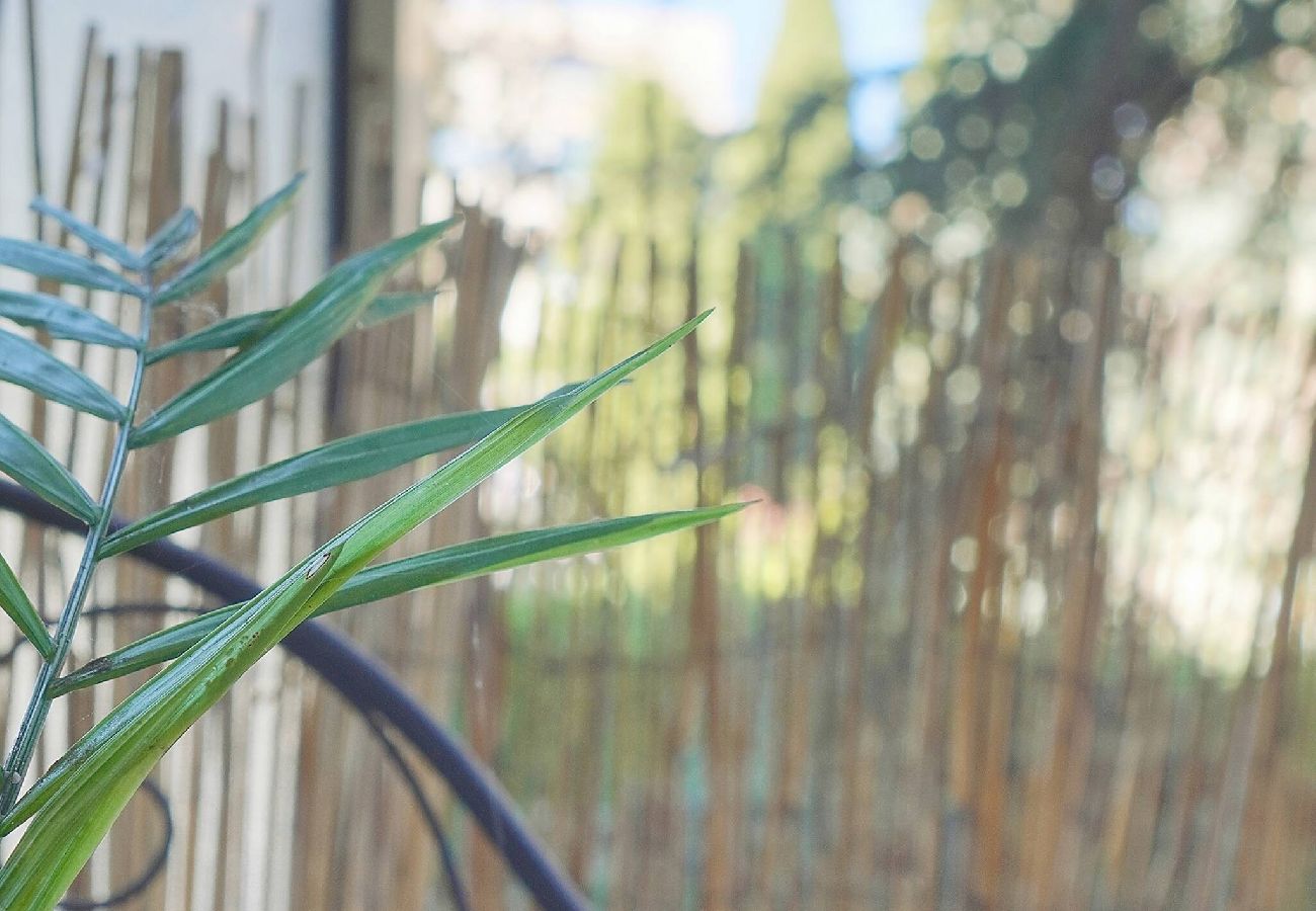 Appartement à Antibes - FRGK Tamaris Apartment Antibes Terrace, AC & Ultra