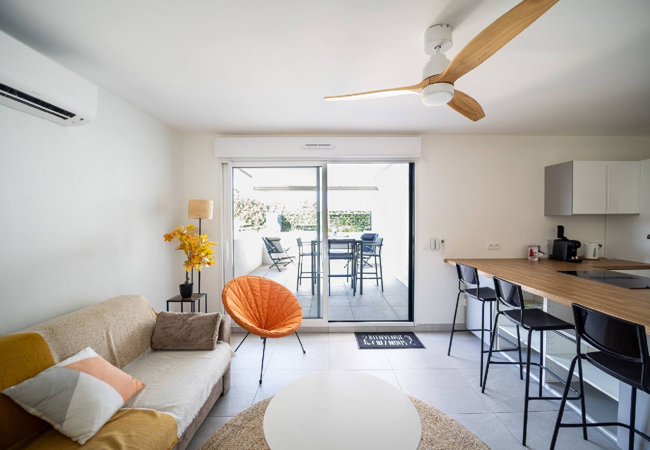 Appartement à Antibes - FRGK BEL AZUR 1 BDR Luxury Sea View Parking AC WI