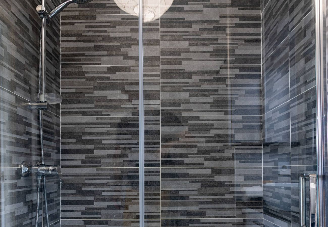 Appartement à Antibes - FRGK BEL AZUR 1 BDR Luxury Sea View Parking AC WI