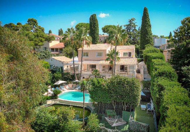 Villa à Antibes - VILLA MÉVANIA antibes