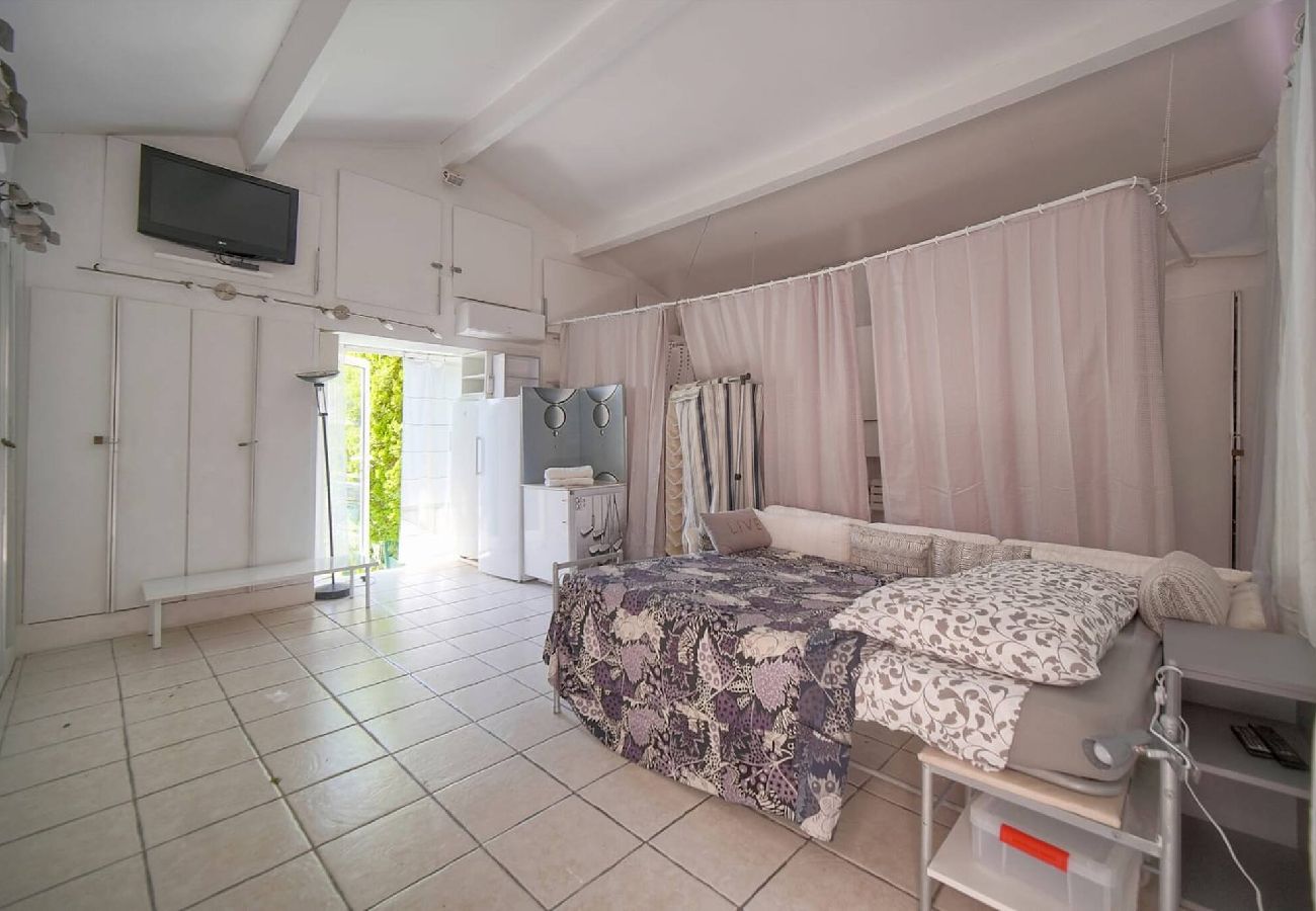 Villa à Antibes - VILLA MÉVANIA antibes