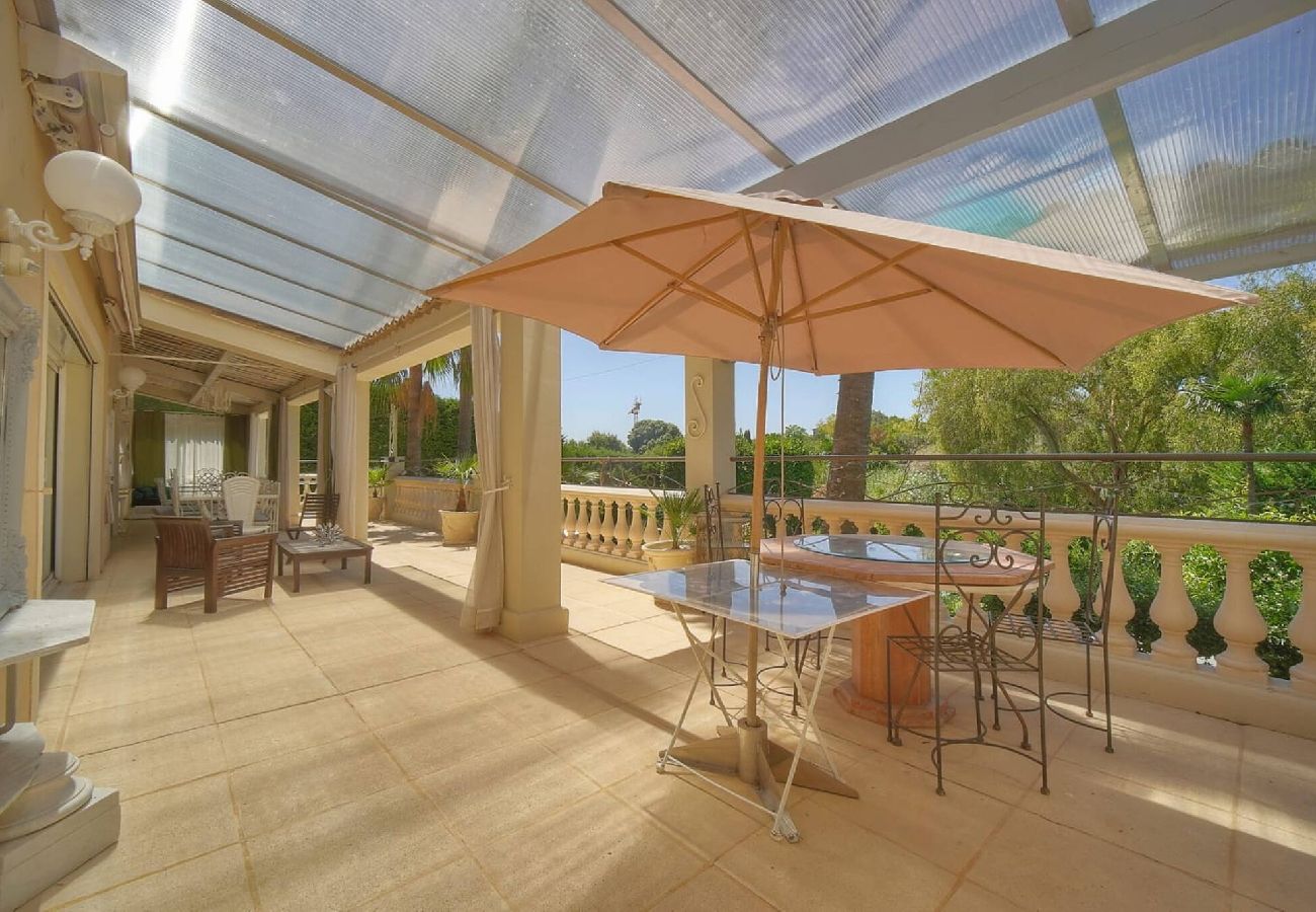 Villa à Antibes - VILLA MÉVANIA antibes