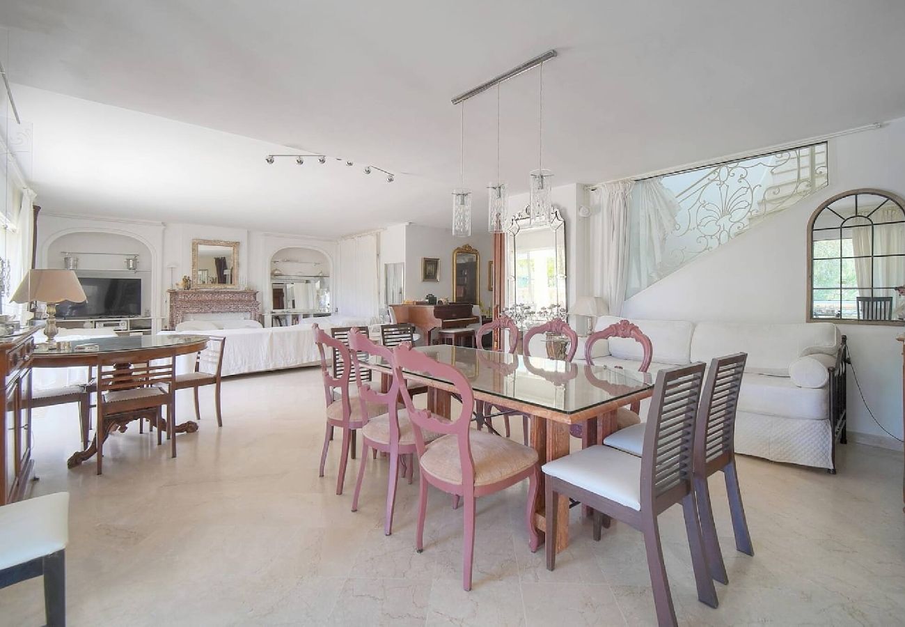 Villa à Antibes - VILLA MÉVANIA antibes